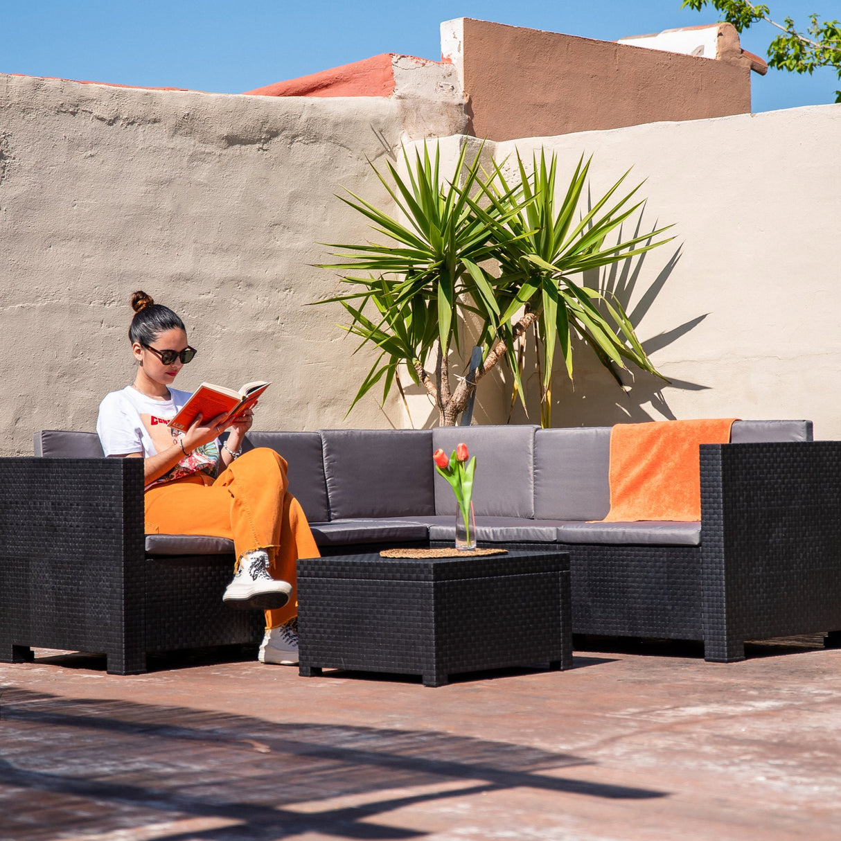 Oasis Injection-Moulded Plastic Garden Furniture Set | Modern and Durable Design