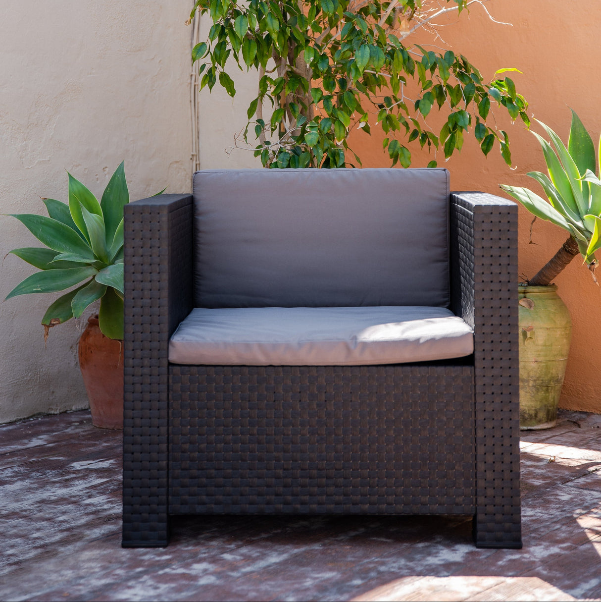 Conjunto de Jardín de Plástico Reciclado - Diva Tête-à-Tête | 2 Sillones y Mesa para Exterior