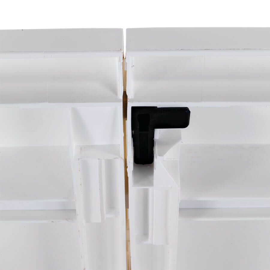 Atlantic Extendable Outdoor Table | Recycled Plastic and Functional Design