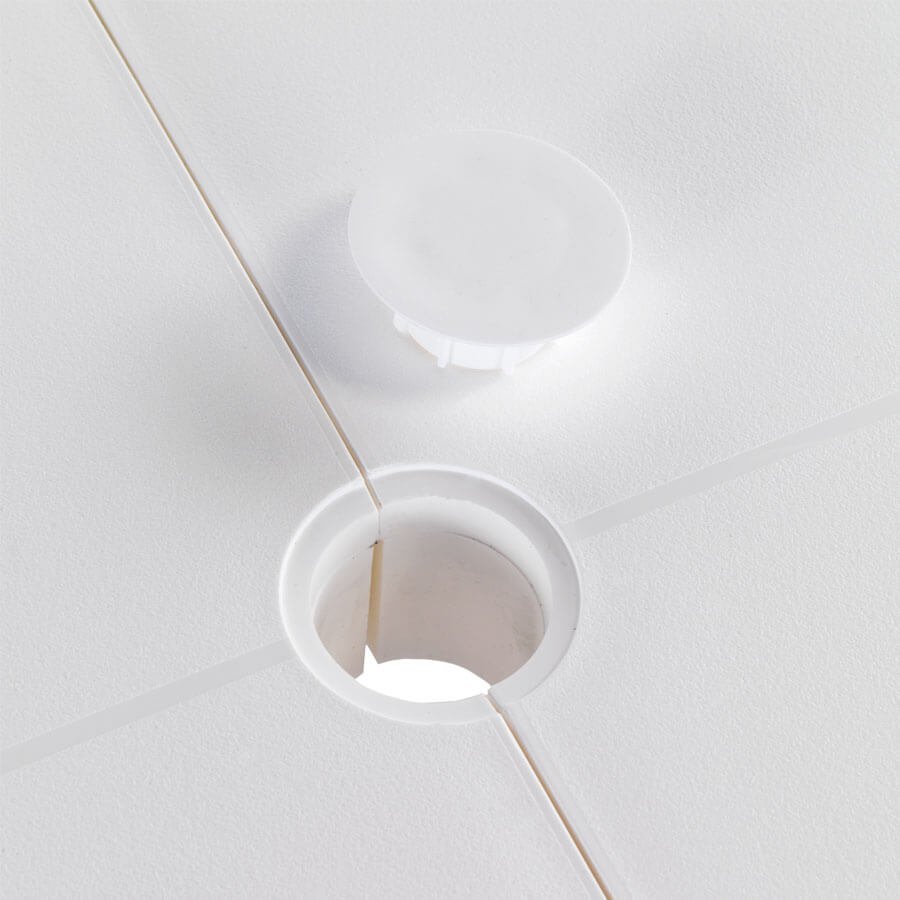 Atlantic Extendable Outdoor Table | Recycled Plastic and Functional Design